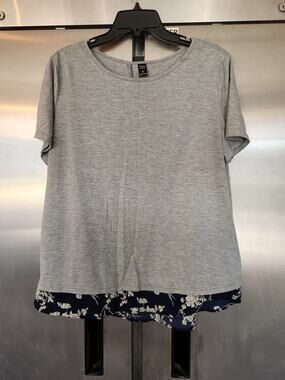 Emery Rose Gray Heather Top Navy Floral Hem Short Sleeve Size XL